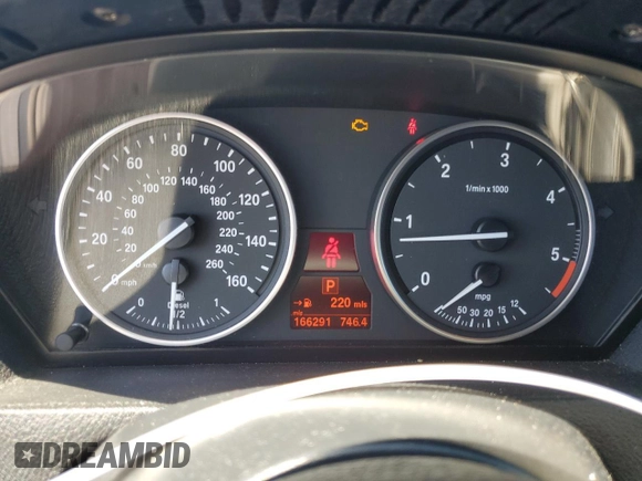 2011 BMW X5 35d with VIN 5UXZW0C58BL662048, listed as a Copart auction lot 55648975 with 166,291 mi miles and Salvage title. Bid and sale history available at DreamBid. Image 9.