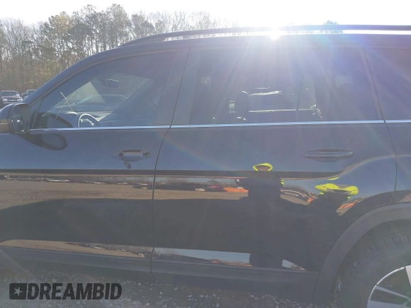 2022 Volkswagen Atlas SE with VIN 1V2DP2CA4NC532255, listed as a IAAI auction lot 41596701 with 33,352 mi miles and . Bid and sale history available at DreamBid. Image 14.