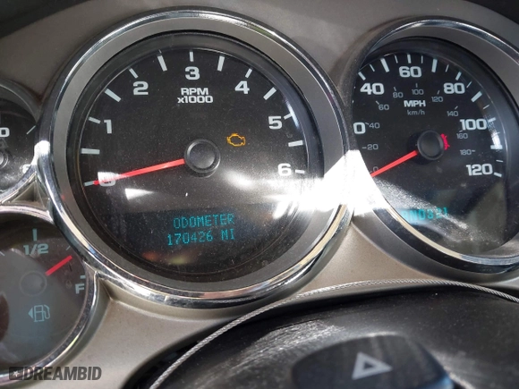 2008 Chevrolet Silverado 1500 LT w/1LT with VIN 1GCEC19J68Z267052, listed as a IAAI auction lot 41700844 with 170,426 mi miles. Bid and sale history available at carsss.com. Image 7.