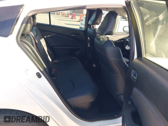 2017 Toyota Prius Two with VIN JTDKARFU4H3535752, listed as a IAAI auction lot 41975718 with 304,314 mi miles. Bid and sale history available at carsss.com. Image 8.