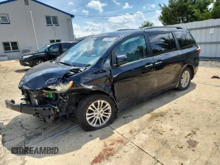2015 Toyota Sienna XLE z VIN 5TDYK3DC2FS613956, wystawiony jako Copart lot #61900225 z przebiegiem 159 140 mil mil oraz Szkoda całkowita • Salvage title. Historia ofert i sprzedaży dostępna na DreamBid. Obrazek 1.