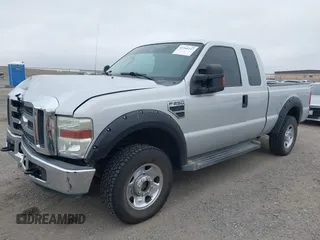2008 Ford Super Duty F-250 SRW XL with VIN 1FTSX21548EA50876, listed as a IAAI auction lot 41540247 with 263,132 mi miles. Bid and sale history available at carsss.com. Image 17.