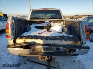 2006 GMC Sierra 1500 SLE1 with VIN 1GTEK19B66Z209712, listed as a Copart auction lot 88213255 with 237,760 mi miles and Clean Title. Bid and sale history available at carsss.com. Image 6.