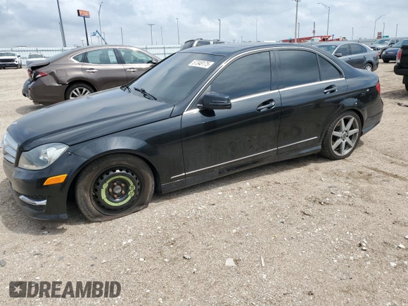 2012 Mercedes-Benz C 300 Sport с VIN WDDGF8BB9CR210323, выставлен на аукционе Copart как лот 57348175 с пробегом 87 400 миль миль и Чистый • Clean title. История ставок и продаж доступна на DreamBid. Изображение 1.
