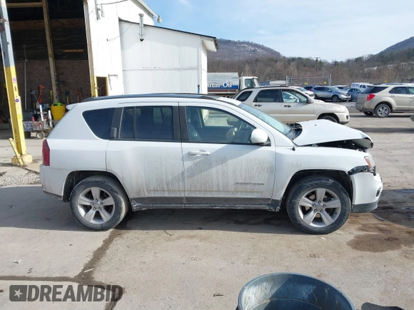 2015 Jeep Compass High Altitude Edition with VIN 1C4NJDEB9FD396239, listed as a IAAI auction lot 41451090 with 86,826 mi miles. Bid and sale history available at carsss.com. Image 13.