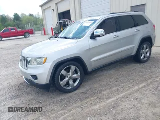 2012 Jeep Grand Cherokee Overland with VIN 1C4RJECTXCC317018, listed as a IAAI auction lot 41975933 with 191,043 mi miles. Bid and sale history available at carsss.com. Image 17.