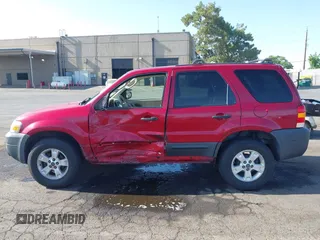 2006 Ford Escape XLT with VIN 1FMYU03106KB20126, listed as a IAAI auction lot 42565637 with 188,564 mi miles and . Bid and sale history available at DreamBid. Image 14.