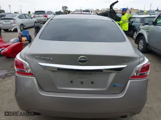 2013 Nissan Altima 2.5 SL with VIN 1N4AL3AP0DN528208, listed as a IAAI auction lot 41895288 with 113,119 mi miles. Bid and sale history available at carsss.com. Image 16.