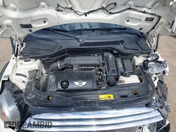 2011 MINI Hardtop with VIN WMWSU3C58BT184415, listed as a IAAI auction lot 41891353 with 149,533 mi miles and . Bid and sale history available at DreamBid. Image 10.