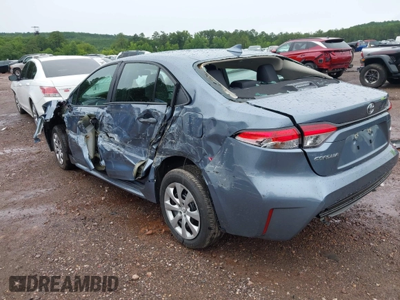 2025 Toyota Corolla LE z VIN 5YFB4MDE1SP294222, wystawiony jako IAAI lot #42462252 z przebiegiem 7 389 mil mil oraz . Historia ofert i sprzedaży dostępna na DreamBid. Obrazek 3.