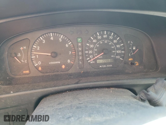 2000 Toyota Sienna LE with VIN 4T3ZF13C2YU193910, listed as a Copart auction lot 56395564 with 228,638 mi miles and Salvage Title. Bid and sale history available at carsss.com. Image 9.