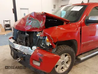2007 Chevrolet Silverado 1500 Work Truck with VIN 2GCEC13J671516238, listed as a IAAI auction lot 41889211 with 209,895 mi miles and . Bid and sale history available at DreamBid. Image 6.