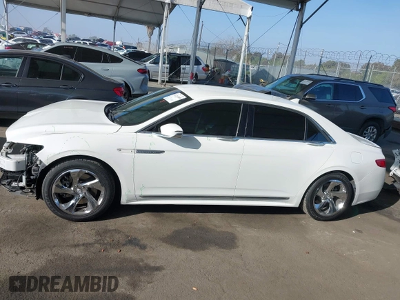 2020 Lincoln Continental Standard with VIN 1LN6L9PK3L5601810, listed as a IAAI auction lot 41213468 with 55,140 mi miles. Bid and sale history available at carsss.com. Image 15.