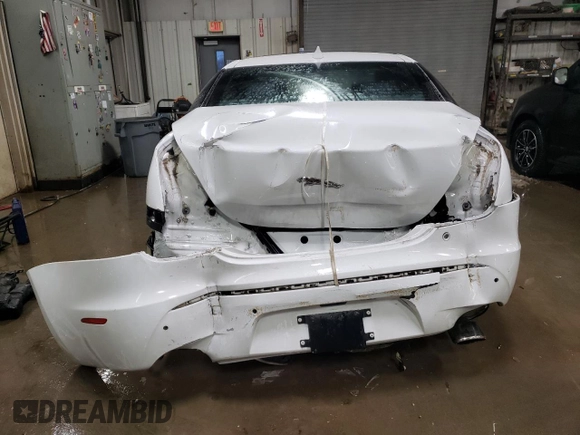 2017 Jaguar XJ with VIN SAJWJ2GD7H8W04672, listed as a Copart auction lot 81507804 with 45,781 mi miles and Salvage Title. Bid and sale history available at carsss.com. Image 6.