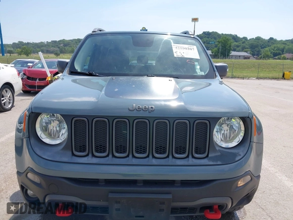 2015 Jeep Renegade Trailhawk with VIN ZACCJBCT8FPB33586, listed as a IAAI auction lot 42590207 with 127,168 mi miles and . Bid and sale history available at DreamBid. Image 6.