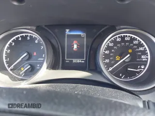 2022 Toyota Camry SE z VIN 4T1G11AK8NU644181, wystawiony jako IAAI lot #41979152 z przebiegiem 30 384 mil mil oraz . Historia ofert i sprzedaży dostępna na DreamBid. Obrazek 7.