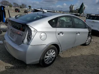 2015 Toyota Prius Advanced z VIN JTDKN3DPXF3073614, wystawiony jako Copart lot #51087115 z przebiegiem 128 135 mil mil oraz Szkoda całkowita • Salvage title. Historia ofert i sprzedaży dostępna na DreamBid. Obrazek 3.