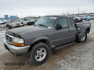 1999 Ford Ranger XL with VIN 1FTZR15V5XPC00431, listed as a Copart auction lot 44642935 with 190,407 mi miles and Salvage Title. Bid and sale history available at carsss.com. Image 1.