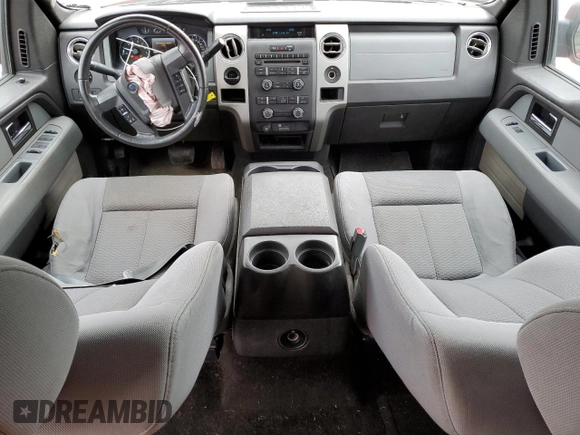 2012 Ford F-150 XL z VIN 1FTEW1CM3CFB14889, wystawiony jako Copart lot #53719045 z przebiegiem 255 427 mil mil oraz Szkoda całkowita • Salvage title. Historia ofert i sprzedaży dostępna na DreamBid. Obrazek 8.