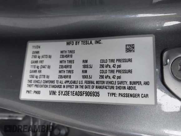 2025 Tesla Model 3 Long Range z VIN 5YJ3E1EA0SF906935, wystawiony jako IAAI lot #41915554 z przebiegiem 1 715 mil mil oraz . Historia ofert i sprzedaży dostępna na DreamBid. Obrazek 9.