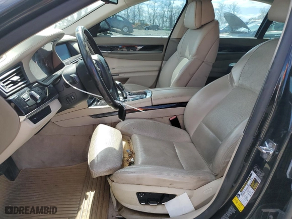 2009 BMW 7 Series 750i with VIN WBAKA83559CY33507, listed as a Copart auction lot 50502475 with 0 mi miles and Clean Title. Bid and sale history available at carsss.com. Image 7.