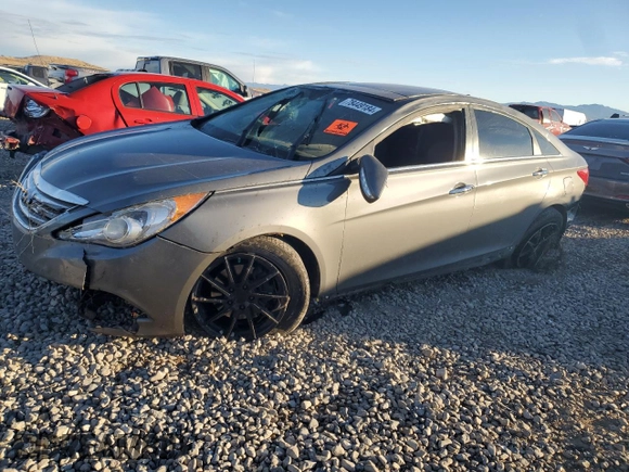 2014 Hyundai Sonata Limited with VIN 5NPEC4AB7EH855115, listed as a Copart auction lot 78449184 with Not Provided miles and Salvage Title. Bid and sale history available at DreamBid. Image 1.