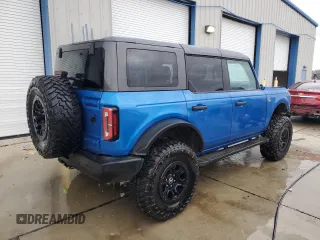 2023 Ford Bronco with VIN 1FMEE5DP5PLC02865, listed as a Copart auction lot 44365875 with 6,978 mi miles and Salvage Title. Bid and sale history available at DreamBid. Image 3.