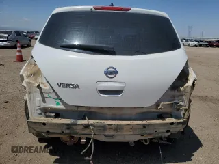 2010 Nissan Versa S z VIN 3N1BC1CP3AL369134, wystawiony jako Copart lot #54437395 z przebiegiem 236 643 mil mil oraz Szkoda całkowita • Salvage title. Historia ofert i sprzedaży dostępna na DreamBid. Obrazek 6.