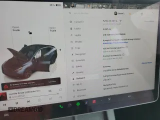 2025 Tesla Model Y Long Range with VIN 7SAYGDED6SF228626, listed as a Copart auction lot 47654525 with 2,087 mi miles and Salvage Title. Bid and sale history available at DreamBid. Image 9.