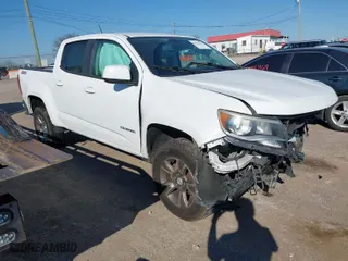 2019 Chevrolet Colorado 4WD Z71 with VIN 1GCGTDEN9K1135489, listed as a IAAI auction lot 41752283 with 180,854 mi miles. Bid and sale history available at carsss.com. Image 1.