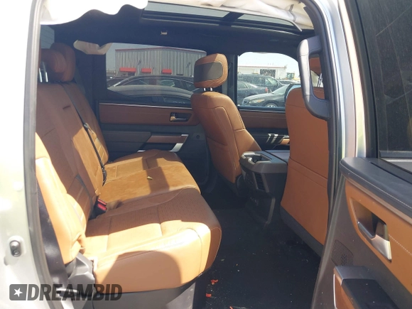 2022 Toyota Tundra 1794 Edition с VIN 5TFMA5AB8NX014903, выставлен на аукционе IAAI как лот 41830366 с пробегом 42 369 миль миль и . История ставок и продаж доступна на DreamBid. Изображение 8.
