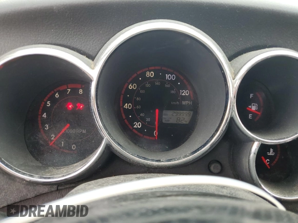 2008 Pontiac Vibe with VIN 5Y2SL65878Z411436, listed as a Copart auction lot 73506024 with 299,999 mi miles and Salvage Title. Bid and sale history available at carsss.com. Image 9.