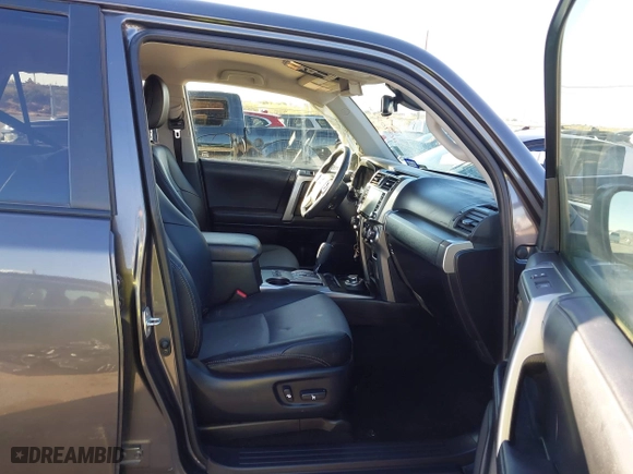 2022 Toyota 4Runner SR5 Premium with VIN JTENU5JR3N5999286, listed as a IAAI auction lot 40907443 with 53,960 mi miles. Bid and sale history available at carsss.com. Image 5.