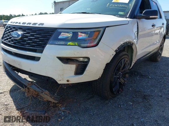 2019 Ford Explorer Sport with VIN 1FM5K8GT8KGB37269, listed as a IAAI auction lot 41914607 with Not Provided miles and . Bid and sale history available at carsss.com. Image 6.