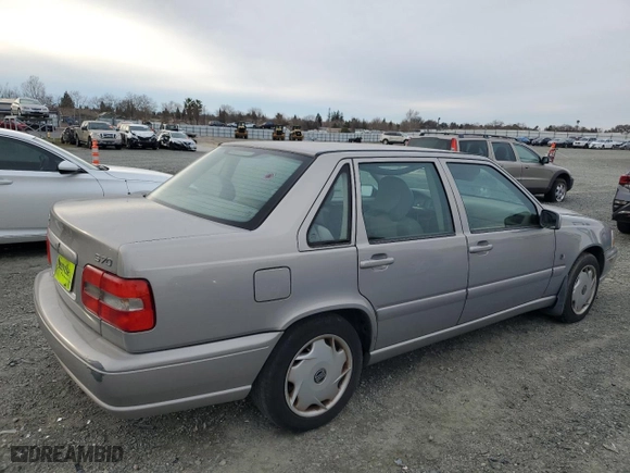 1999 Volvo S70 with VIN YV1LS55A2X1587936, listed as a Copart auction lot 43434815 with 86,839 mi miles and Clean Title. Bid and sale history available at carsss.com. Image 3.