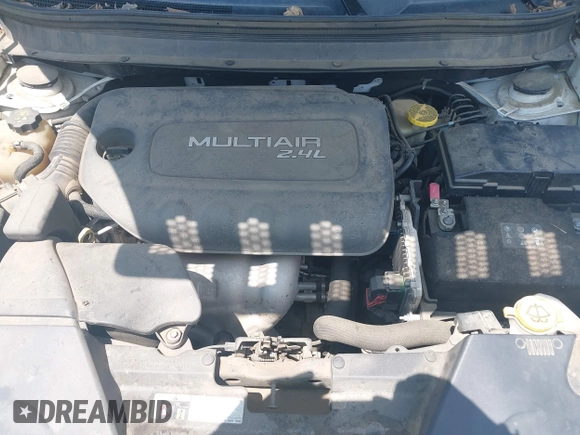 2015 Jeep Cherokee Latitude with VIN 1C4PJLCB7FW790865, listed as a IAAI auction lot 42182034 with 161,642 mi miles and . Bid and sale history available at carsss.com. Image 10.