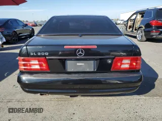 2001 Mercedes-Benz SL-Class with VIN WDBFA68F01F199440, listed as a Copart auction lot 77466294 with 148,000 mi miles and Clean Title. Bid and sale history available at carsss.com. Image 6.