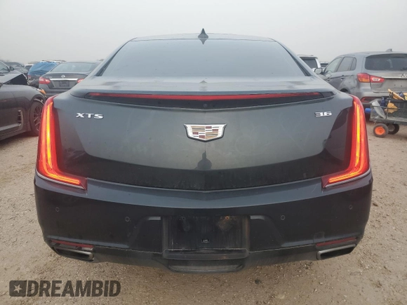 2018 Cadillac XTS Luxury z VIN 2G61M5S31J9168804, wystawiony jako Copart lot #47566135 z przebiegiem 86 112 mil mil oraz Szkoda całkowita • Salvage title. Historia ofert i sprzedaży dostępna na DreamBid. Obrazek 6.