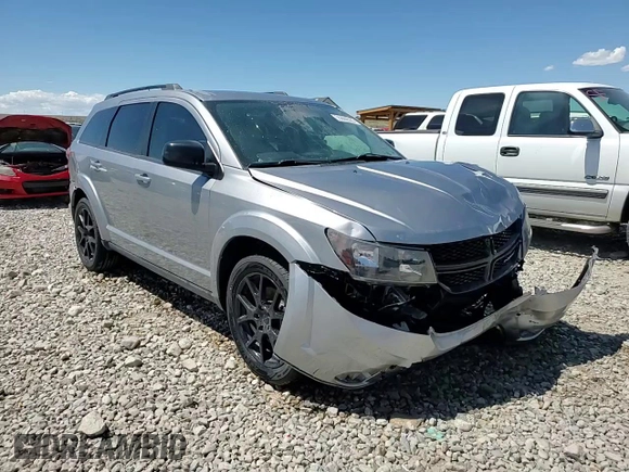 2017 Dodge Journey SXT with VIN 3C4PDCBB9HT522532, listed as a Copart auction lot 55886535 with 201,594 mi miles and Salvage title. Bid and sale history available at DreamBid. Image 13.