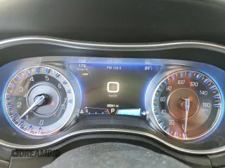 2016 Chrysler 300 with VIN 2C3CCAET3GH130345, listed as a Copart auction lot 79904784 with 38,541 mi miles and Salvage Title. Bid and sale history available at carsss.com. Image 9.