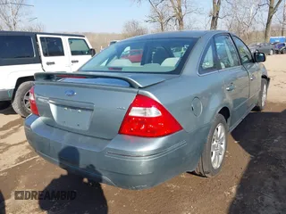2006 Ford Five Hundred SEL with VIN 1FAFP27196G100488, listed as a IAAI auction lot 41781274 with 170,232 mi miles. Bid and sale history available at carsss.com. Image 4.