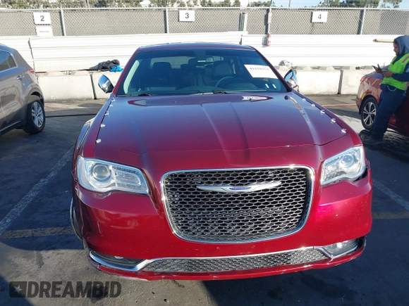 2020 Chrysler 300 Limited with VIN 2C3CCAEG1LH145794, listed as a IAAI auction lot 41158391 with 79,785 mi miles. Bid and sale history available at carsss.com. Image 12.