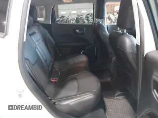 2019 Jeep Compass Latitude с VIN 3C4NJDBB0KT828886, выставлен на аукционе IAAI как лот 42614817 с пробегом 81 985 миль миль и . История ставок и продаж доступна на DreamBid. Изображение 8.