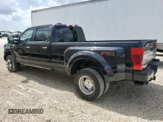 2022 Ford F-350 XL with VIN 1FT8W3DT3NEF75727, listed as a Copart auction lot 47227425 with 9,156 mi miles and Salvage title. Bid and sale history available at DreamBid. Image 2.