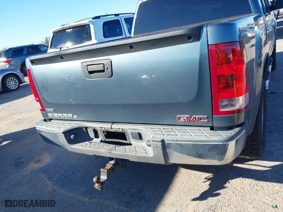2011 GMC Sierra 1500 SLE with VIN 3GTP1VE02BG290967, listed as a IAAI auction lot 41255905 with 225,609 mi miles. Bid and sale history available at carsss.com. Image 16.