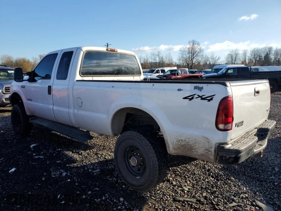 2003 Ford F-350 XL with VIN 1FTSX31P63EB62658, listed as a Copart auction lot 84054284 with 227,705 mi miles and Salvage Title. Bid and sale history available at DreamBid. Image 2.