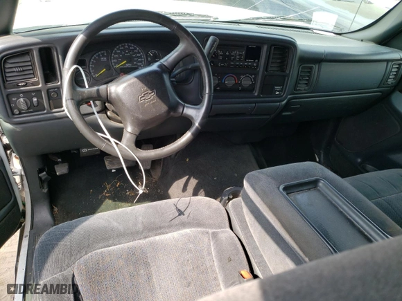 2001 Chevrolet Silverado 1500 LS with VIN 2GCEC19V111119845, listed as a Copart auction lot 58700484 with 0 mi miles and Non Repairable. Bid and sale history available at carsss.com. Image 8.