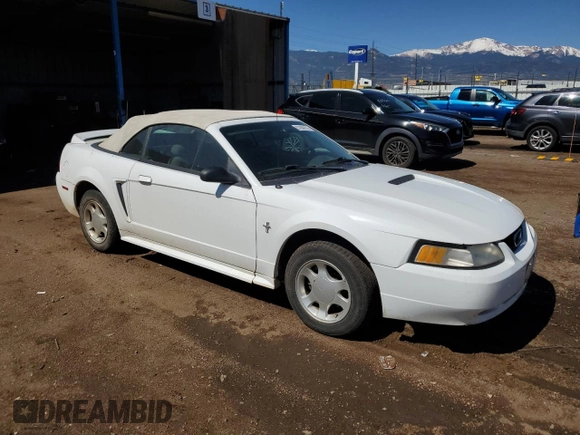 2000 Ford Mustang z VIN 1FAFP4447YF287507, wystawiony jako Copart lot #57669515 z przebiegiem 133 309 mil mil oraz Czysty tytuł • Clean title. Historia ofert i sprzedaży dostępna na DreamBid. Obrazek 4.