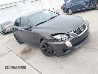 2009 Lexus IS 250 with VIN JTHBK262895095767, listed as a IAAI auction lot 41621721 with 157,331 mi miles. Bid and sale history available at carsss.com. Image 1.