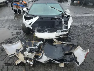 2007 Lamborghini Gallardo z VIN ZHWGU22T77LA05172, wystawiony jako Copart lot #44416945 z przebiegiem Nie podano mil oraz Szkody całkowita. Historia ofert i sprzedaży dostępna na DreamBid. Obrazek 5.
